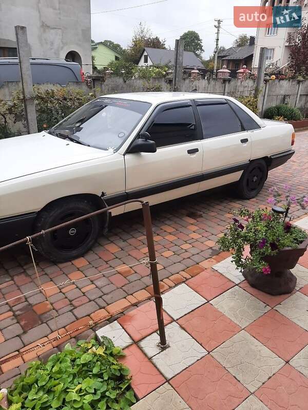Audi 100 1990