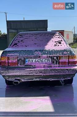 Седан Audi 100 1989 в Косове