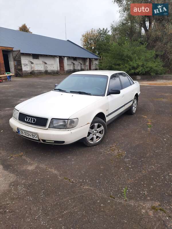 Седан Audi 100 1993 в Козельце