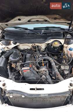 Седан Audi 100 1993 в 