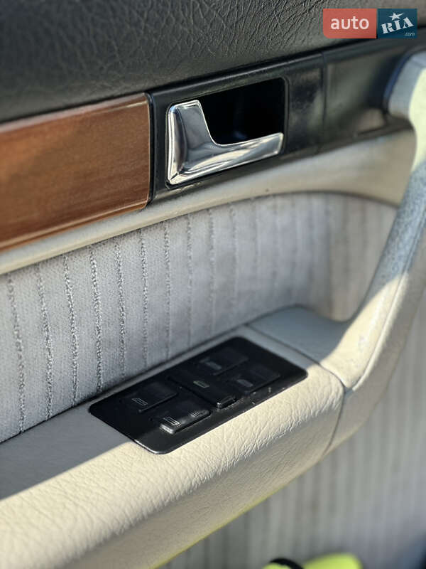 Седан Audi 100 1991 в Чорткові