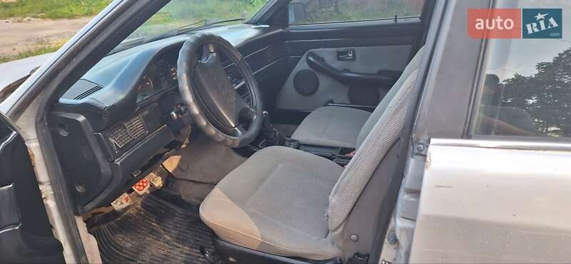 Седан Audi 100 1990 в Шепетівці