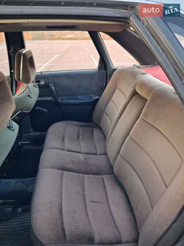 Седан Audi 100 1986 в Здолбуніві