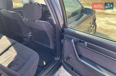 Седан Audi 100 1993 в  фото 13 Седан Audi 100 1993 в