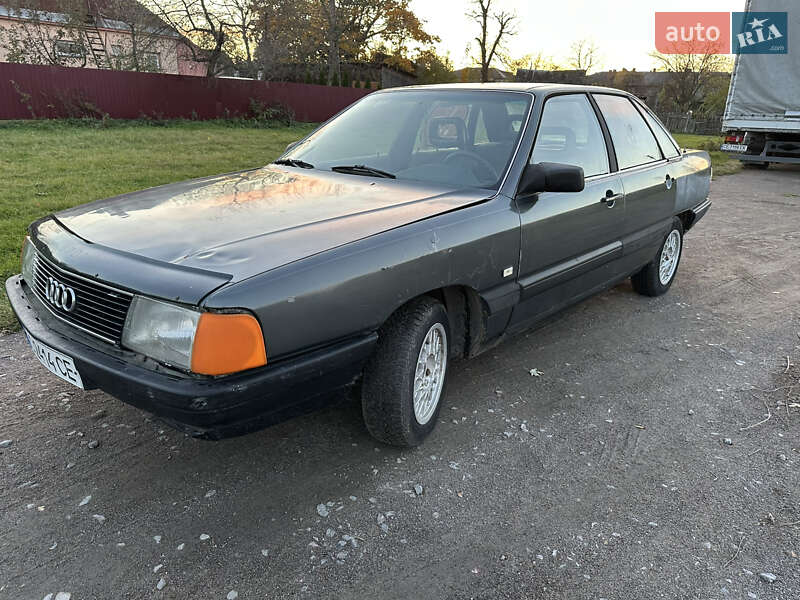 Седан Audi 100 1985 в Любомле фото 3 Седан Audi 100 1985 в Любомле
