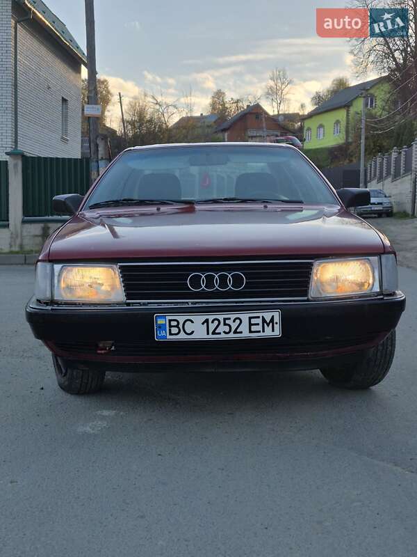 Седан Audi 100 1989 в Турке фото 3 Седан Audi 100 1989 в Турке