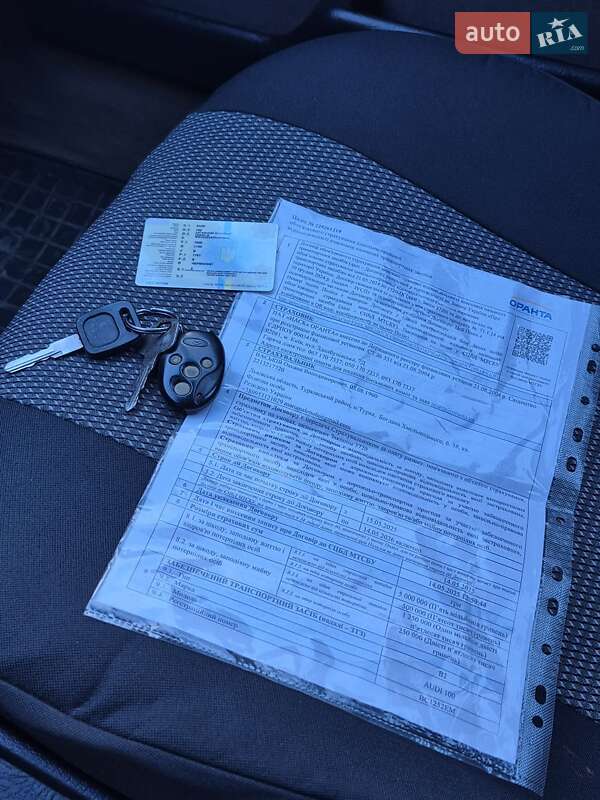 Седан Audi 100 1989 в Турке фото 32 Седан Audi 100 1989 в Турке