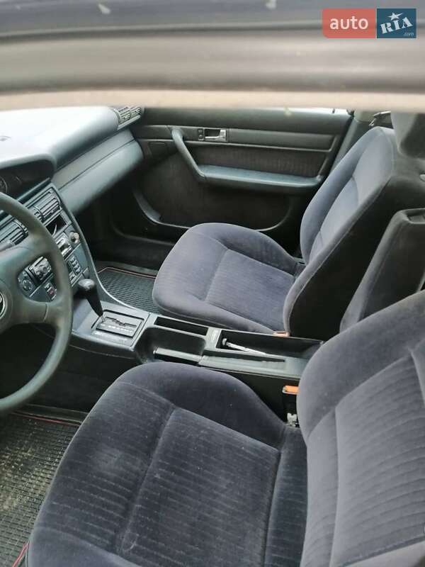 Седан Audi 100 1993 в Киеве фото 3 Седан Audi 100 1993 в Киеве