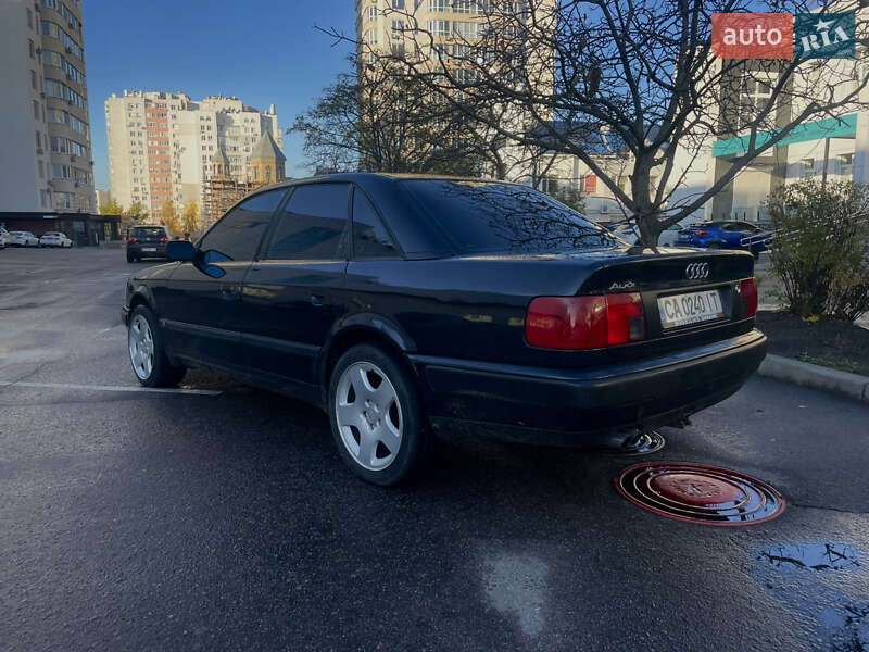 Седан Audi 100 1992 в Черкассах