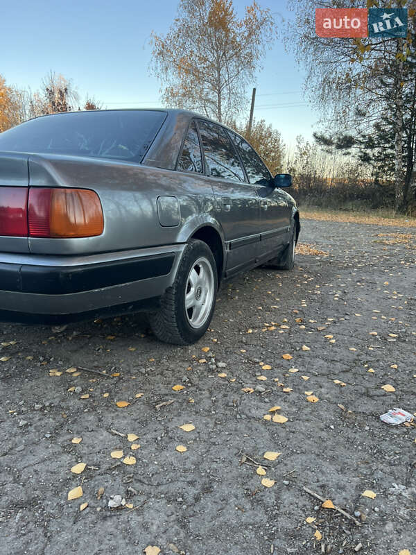 Седан Audi 100 1991 в Копычинце