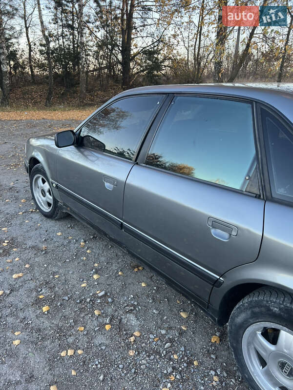 Седан Audi 100 1991 в Копычинце