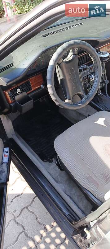 Седан Audi 100 1990 в Львове