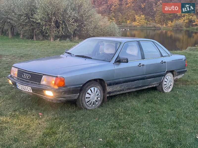 Седан Audi 100 1984 в Тлумачі фото 2 Седан Audi 100 1984 в Тлумачі
