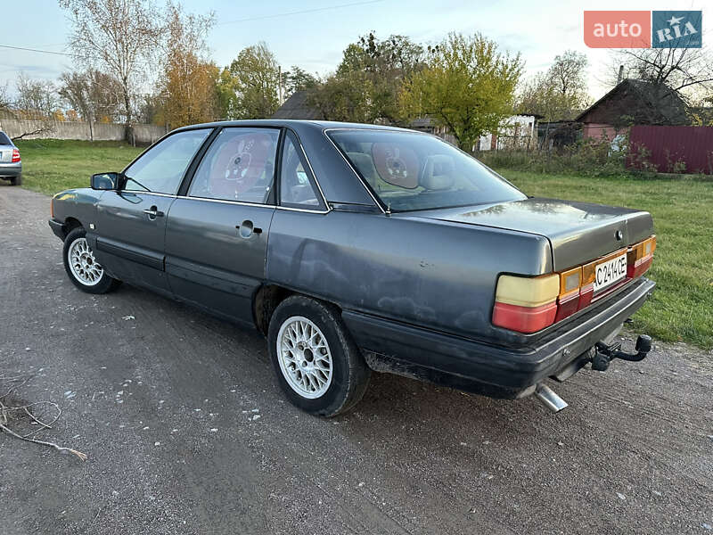 Седан Audi 100 1985 в Любомле фото 5 Седан Audi 100 1985 в Любомле