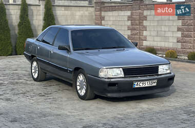 Седан Audi 100 1984 в Рівному