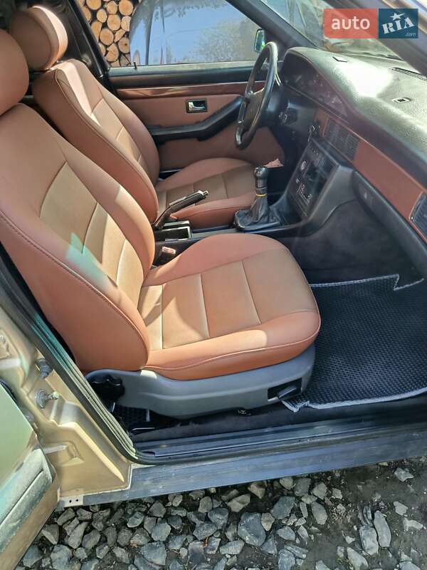 Седан Audi 100 1989 в Луцке фото 4 Седан Audi 100 1989 в Луцке