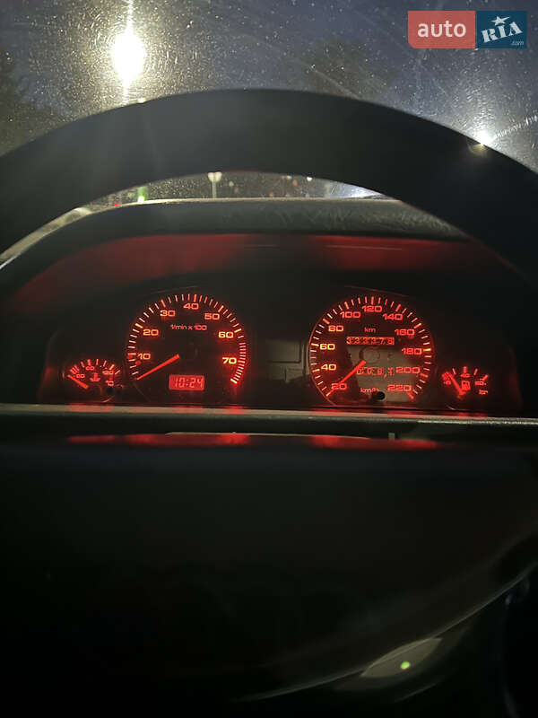 Седан Audi 100 1990 в Чорткове