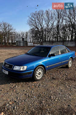 Седан Audi 100 1991 в Умані