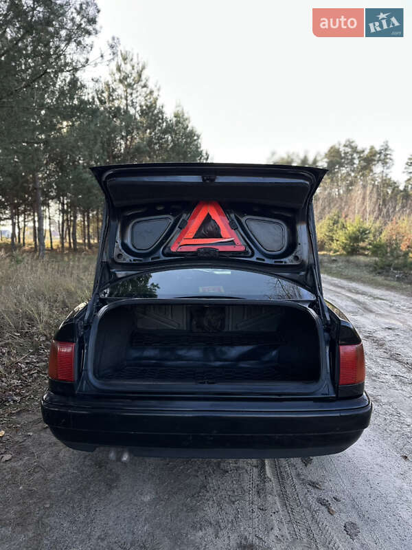 Седан Audi 100 1993 в Костополе
