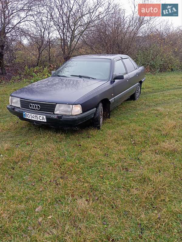 Седан Audi 100 1990 в Пробіжній