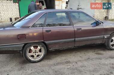 Седан Audi 100 1990 в Светловодске