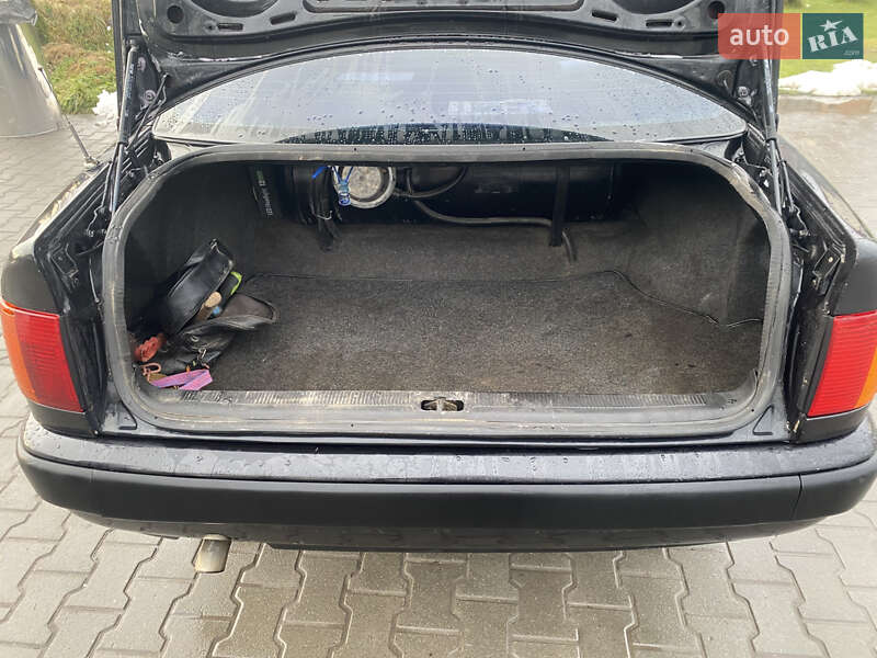 Седан Audi 100 1994 в Рудки