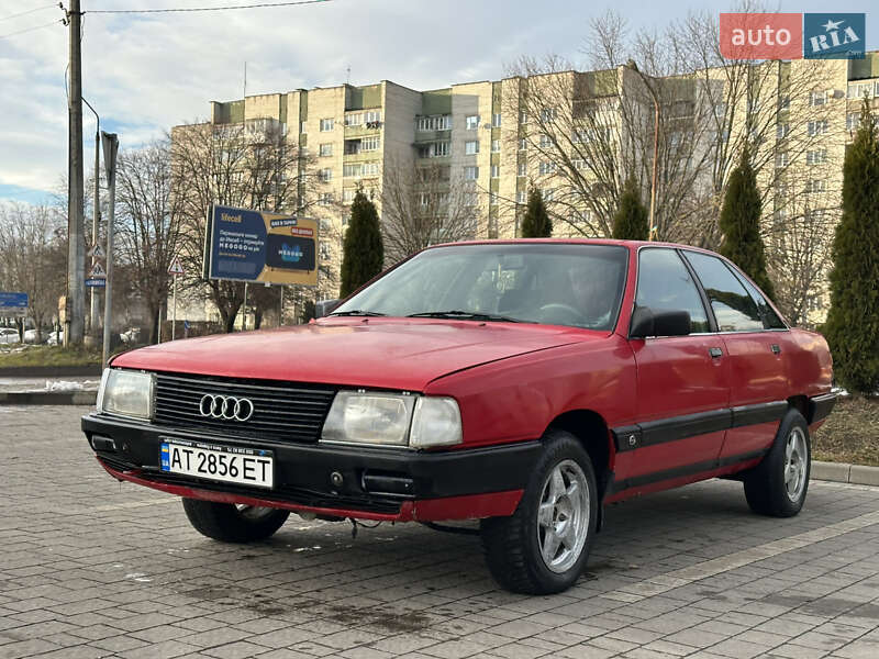 Седан Audi 100 1988 в Дрогобыче
