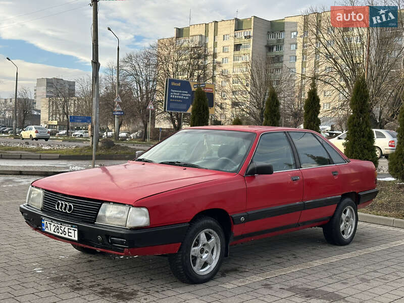 Седан Audi 100 1988 в Дрогобыче