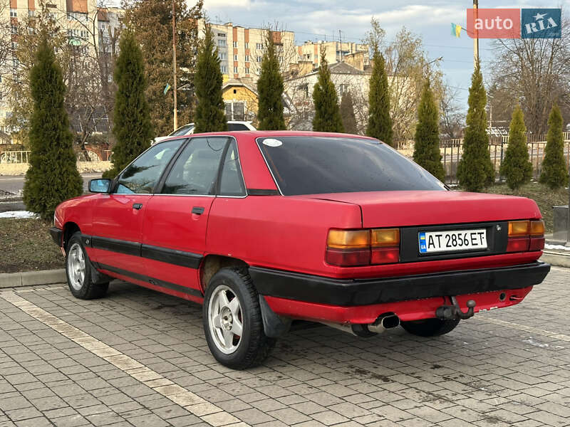 Седан Audi 100 1988 в Дрогобыче