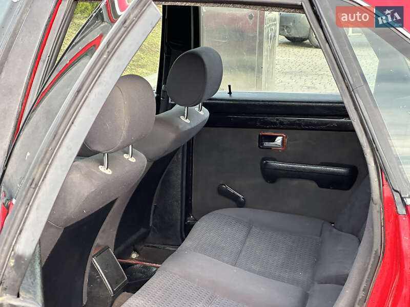 Седан Audi 100 1988 в Дрогобыче