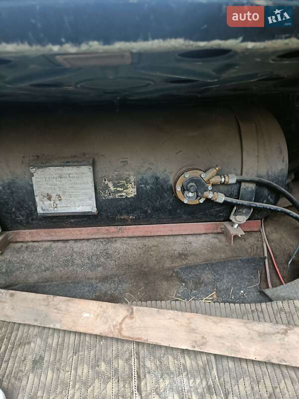 Седан Audi 100 1988 в Старій Вижівці