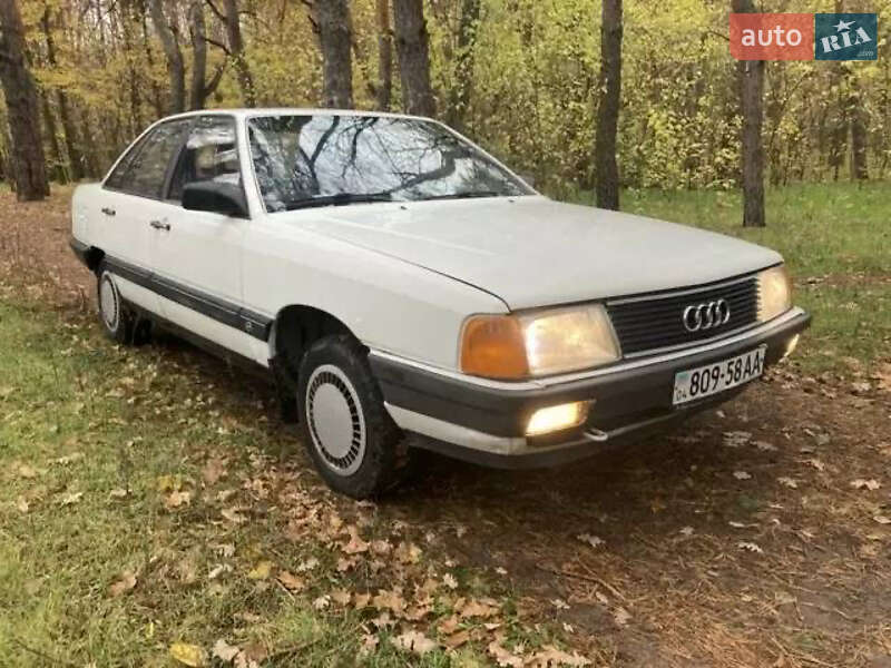 Седан Audi 100 1985 в Дніпрі фото 2 Седан Audi 100 1985 в Дніпрі