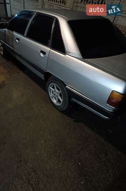 Седан Audi 100 1990 в Ровно