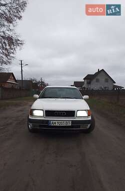 Седан Audi 100 1991 в Сарнах