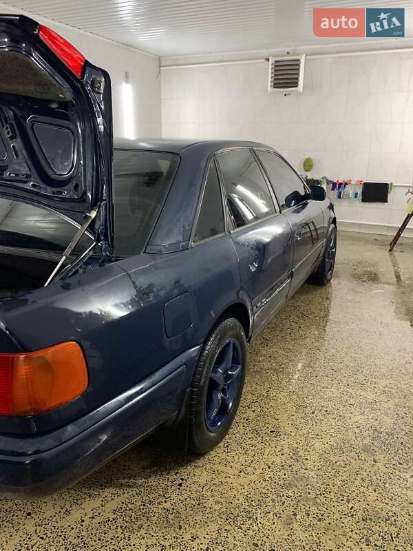 Седан Audi 100 1994 в Любашівці