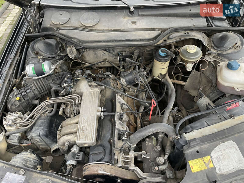 Седан Audi 100 1989 в Черновцах