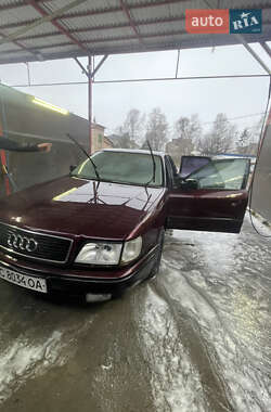 Седан Audi 100 1992 в Золочеві