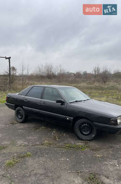 Седан Audi 100 1989 в Нововолынске