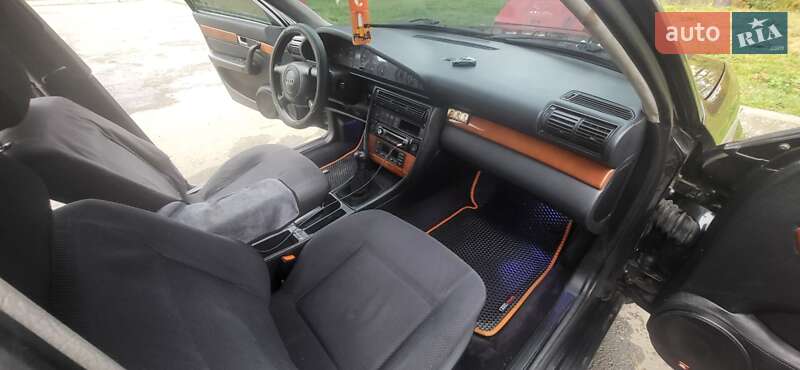 Седан Audi 100 1993 в Харькове