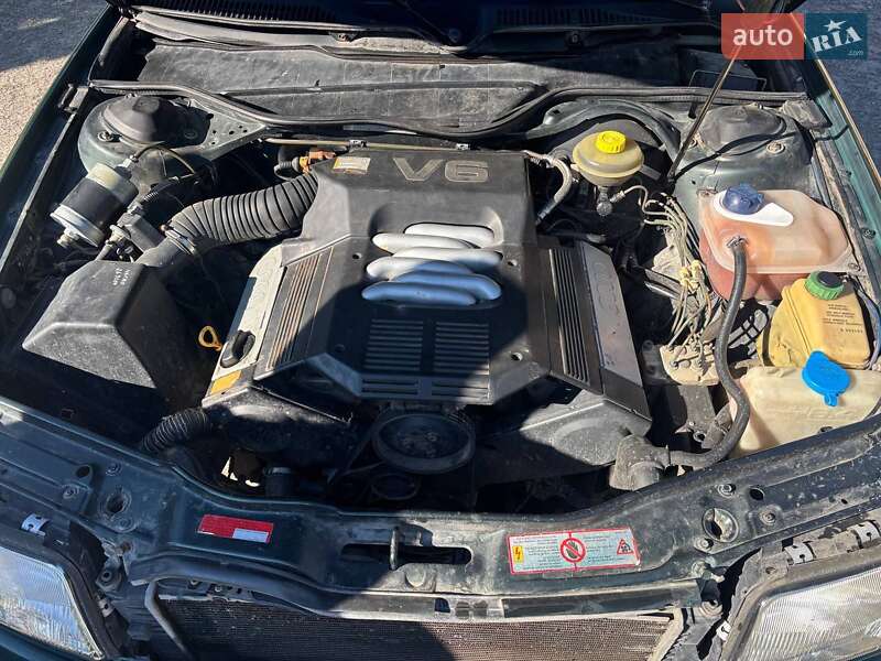 Седан Audi 100 1992 в Скалате