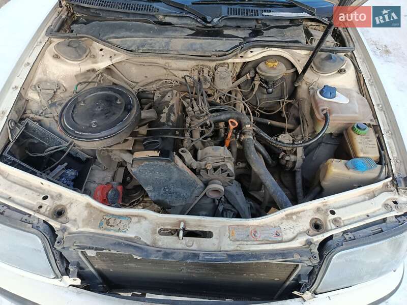 Седан Audi 100 1991 в Чорткове