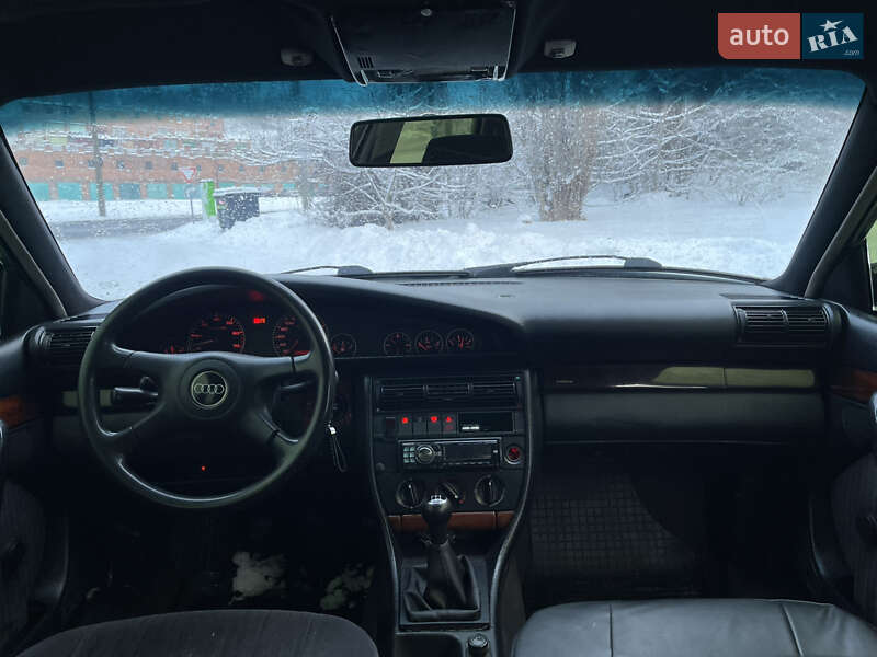 Седан Audi 100 1993 в Харькове