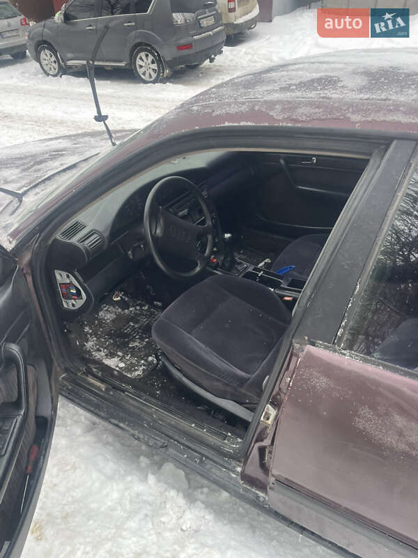 Седан Audi 100 1992 в Золочеве