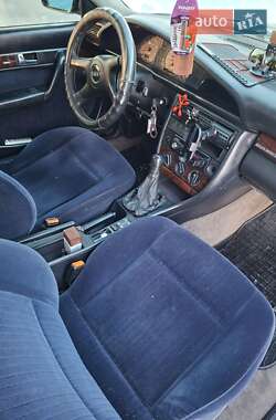 Седан Audi 100 1991 в Остроге