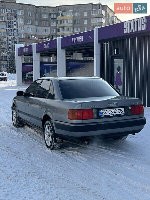 Седан Audi 100 1992 в Ровно