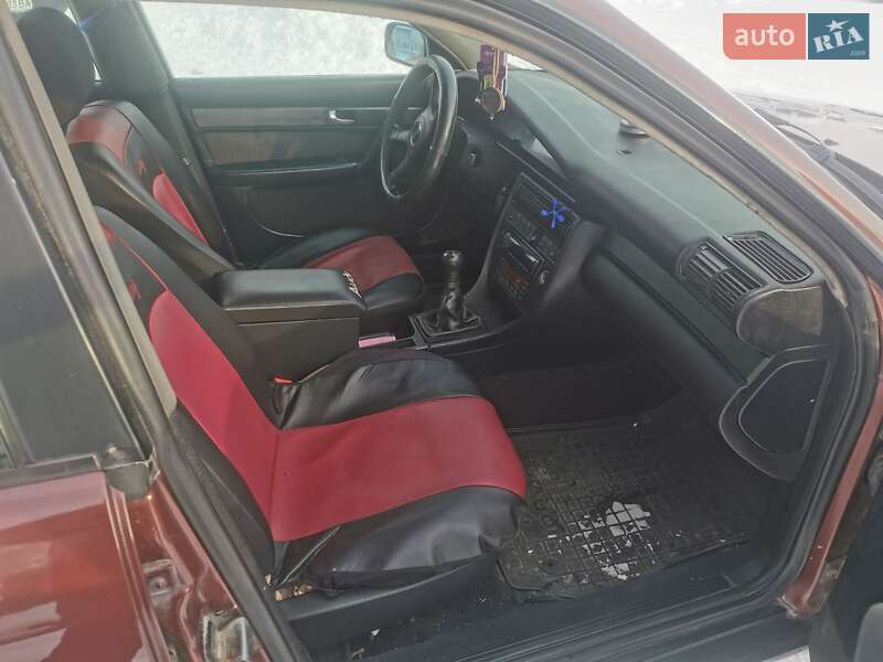 Седан Audi 100 1992 в Владимире