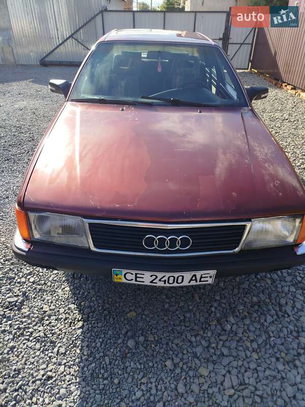 Седан Audi 100 1989 в Кельменцях