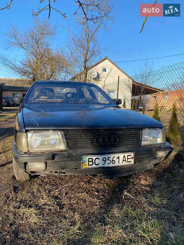 Седан Audi 100 1986 в Золочеве