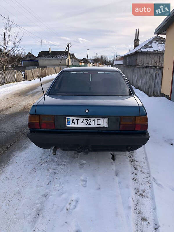 Седан Audi 100 1987 в Кицмани