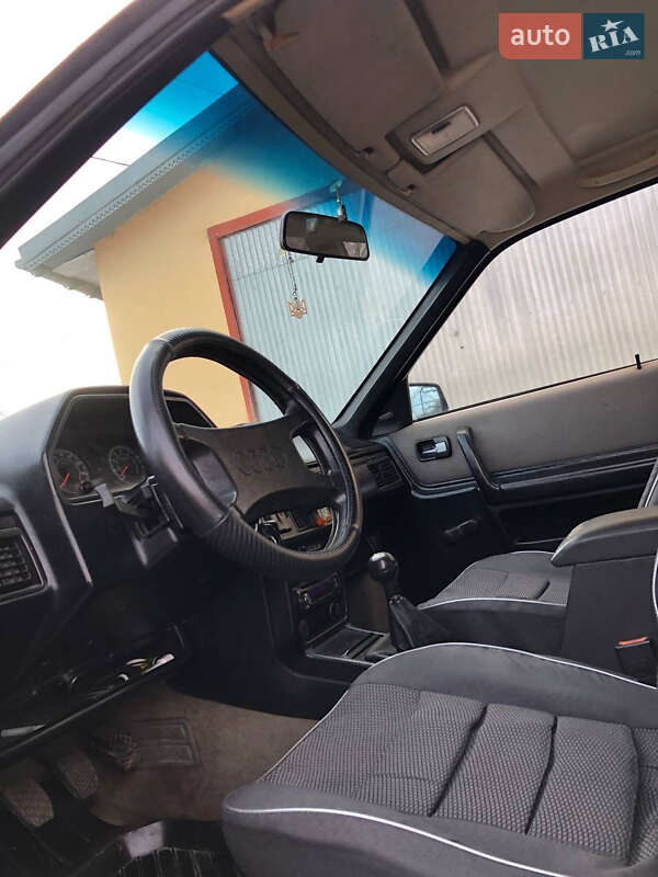 Седан Audi 100 1987 в Кіцмані